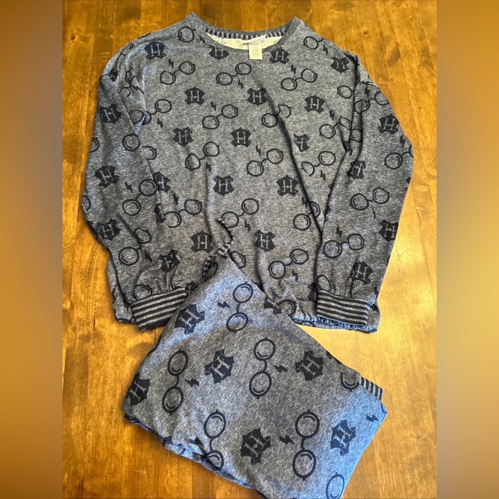 Wizzarding World‎ Harry Potter Pajama PJ Set Size Small Navy Blue Cozy Halloween